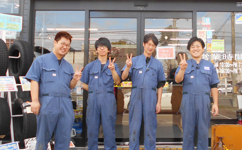 石上車輌伏見店スタッフ