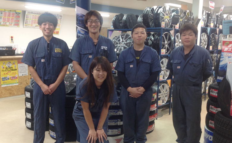石上車輌伏見店スタッフ
